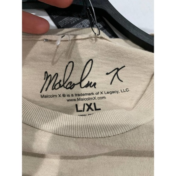 Malcolm X Beige Graphic Tee Size Large/XL - Picture 9 of 10